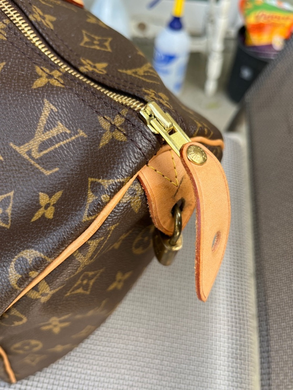 Louis Vuitton 40 CM Brown Monogram Beautiful with Lock - Picture 7 of 17